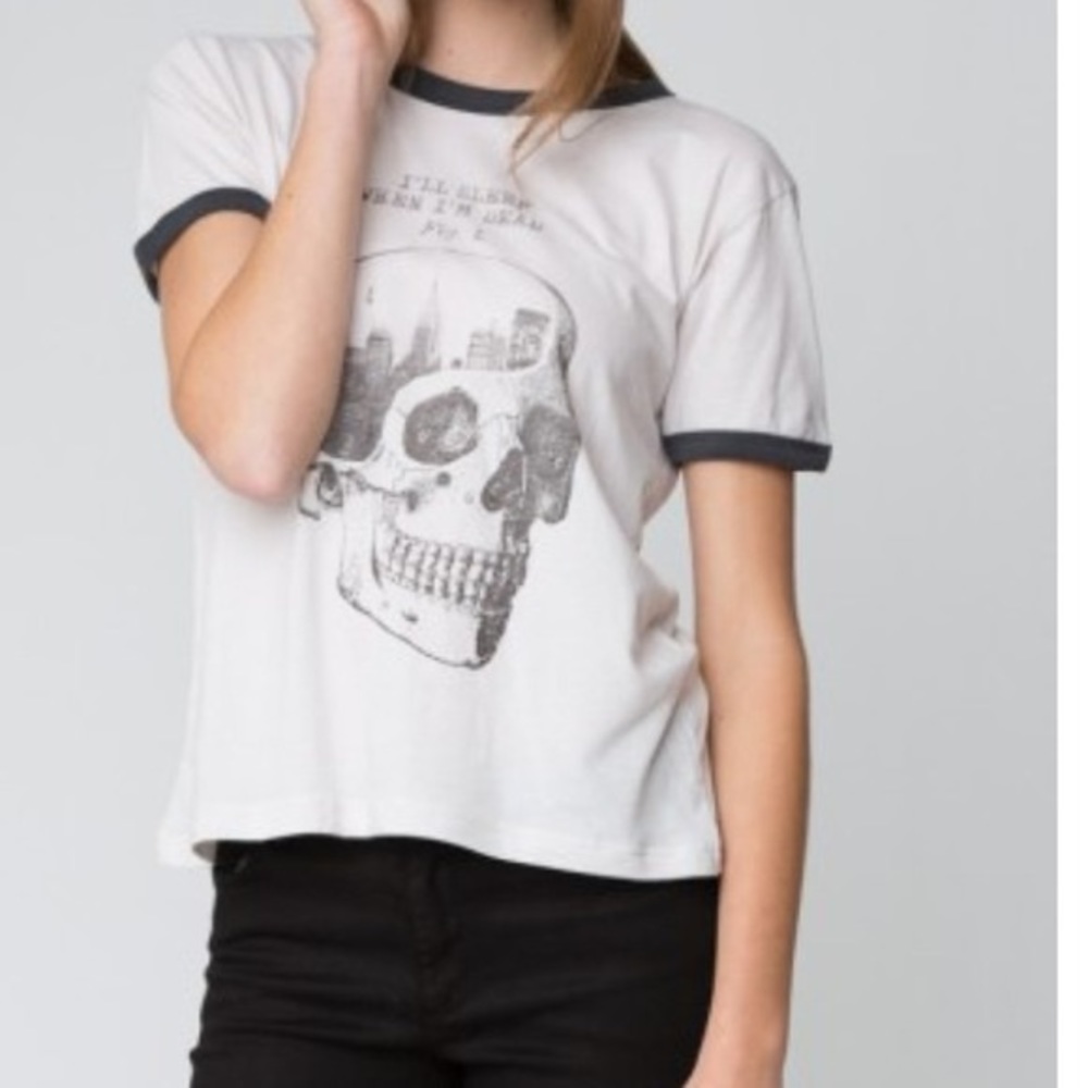 Brandy Melville sleep skull t-shirt